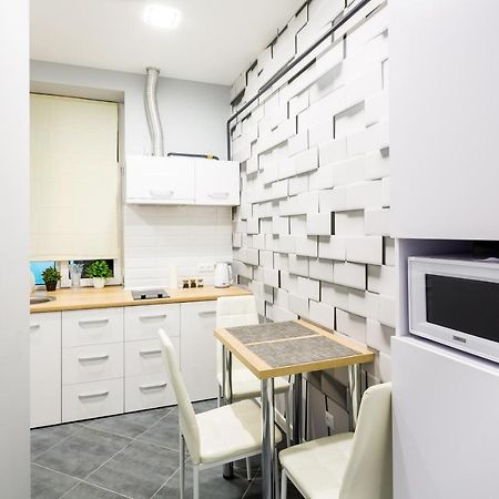 Leogrand Vip Apartments On Pidhirna 3 利沃夫 外观 照片
