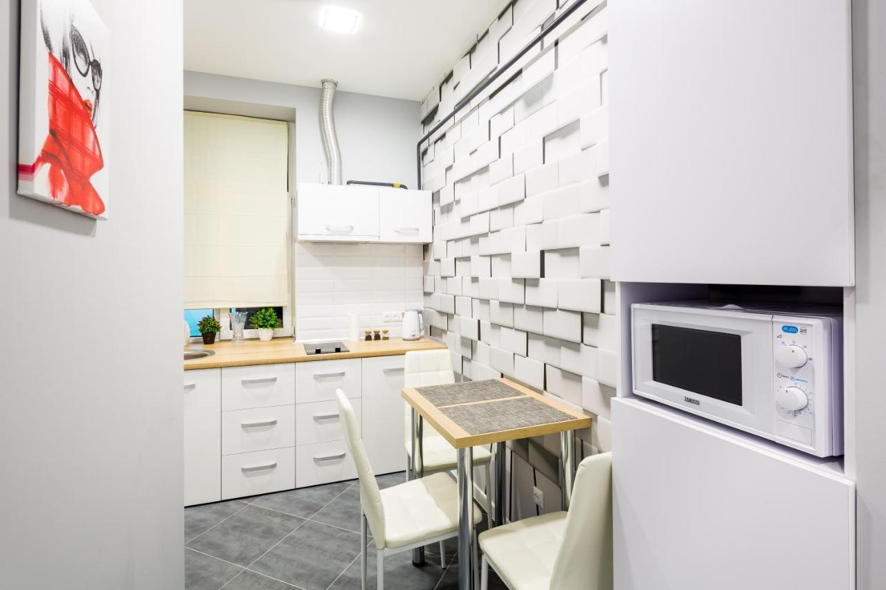 Leogrand Vip Apartments On Pidhirna 3 利沃夫 外观 照片