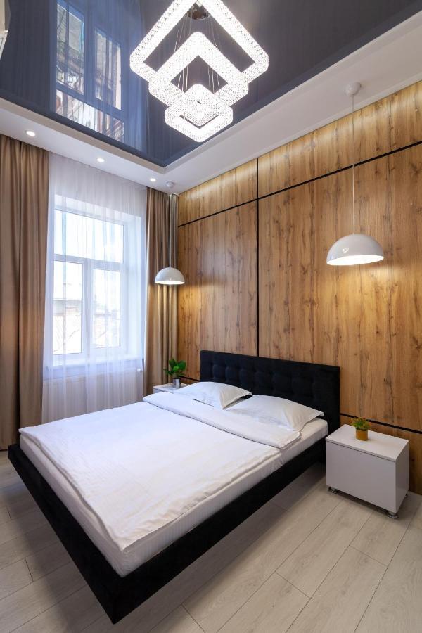 Leogrand Vip Apartments On Pidhirna 3 利沃夫 外观 照片